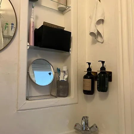 1 Bedroom Apartment, Trojborg Apartman